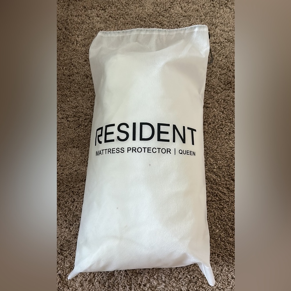 Queen mattress pad Brand New by Resident